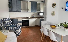 CASA DEL PEZ Vivienda a pie de calle en Agua Amarga a 250 metros de la playa